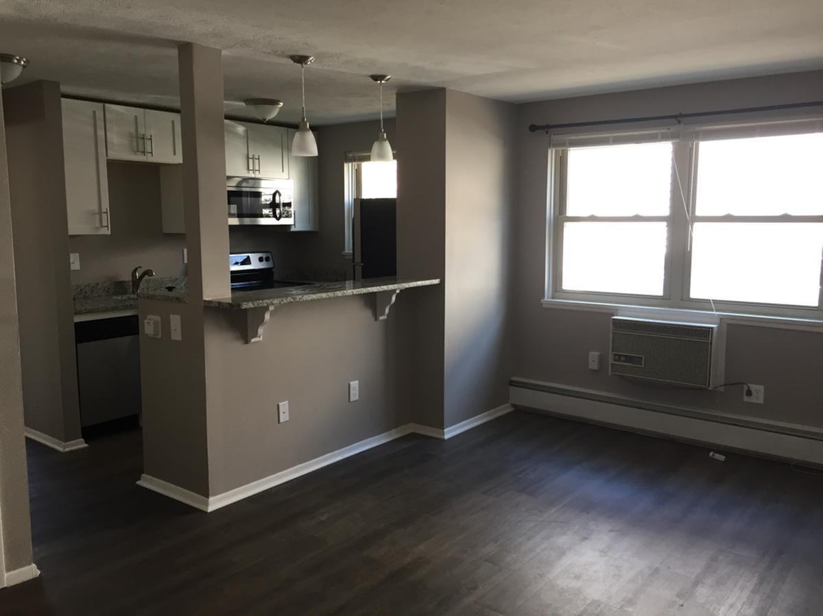 3501 Clinton - Photo 3 of 8