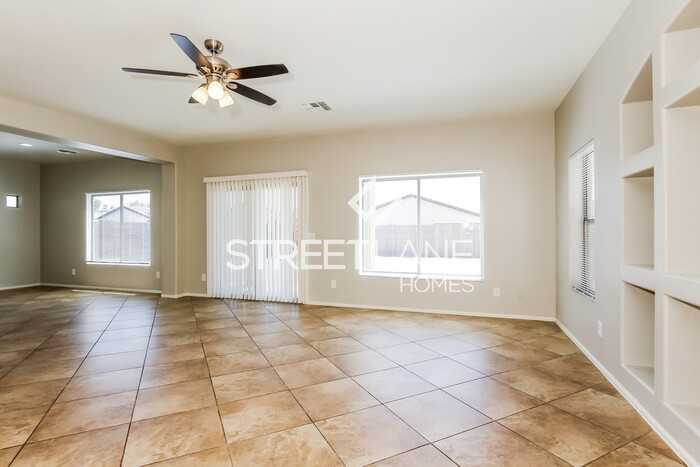 13781 W Port Royale Ln - Photo 3 of 15