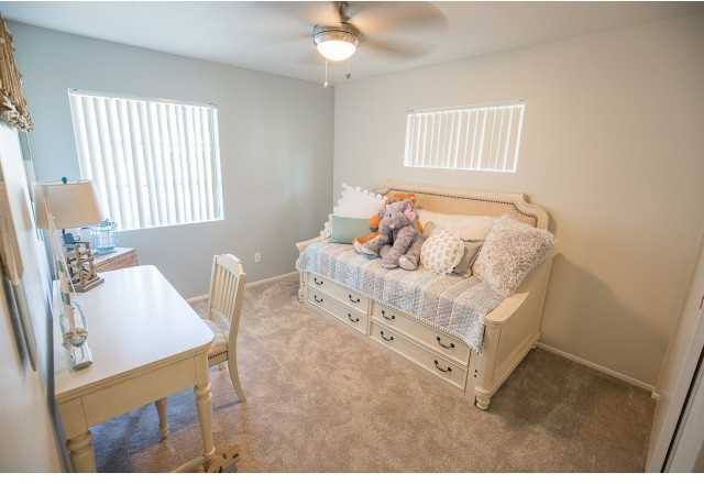 Victoria Woods - Photo 5 of 20