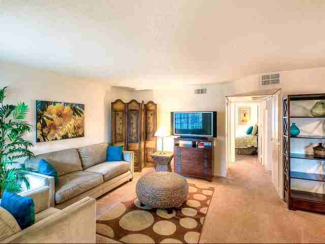 Victoria Woods - Photo 6 of 20