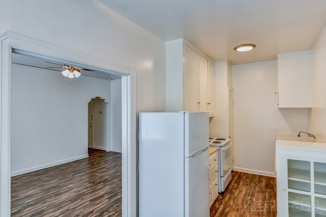 Park Regent - Photo 2 of 19