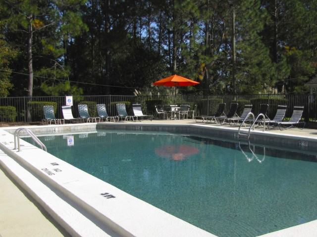 Overlook Gardens Apartments - Photo 6 of 22