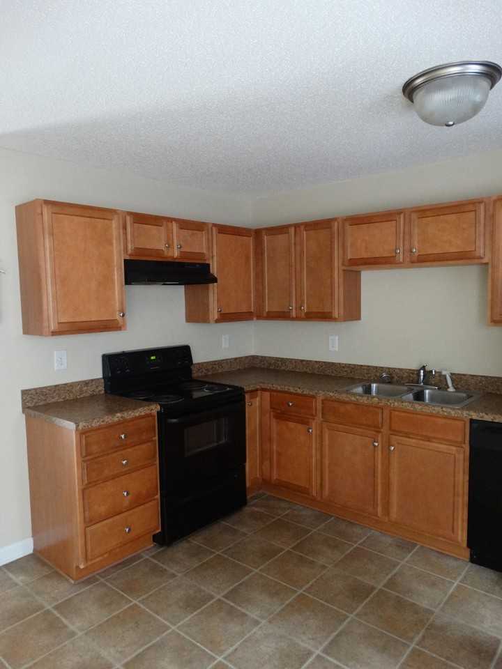 Vineyard Creek Apartments - Photo 7 of 32