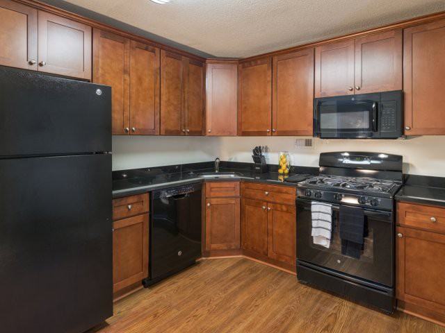 Lerner Towers at Morningside - Photo 2 of 14