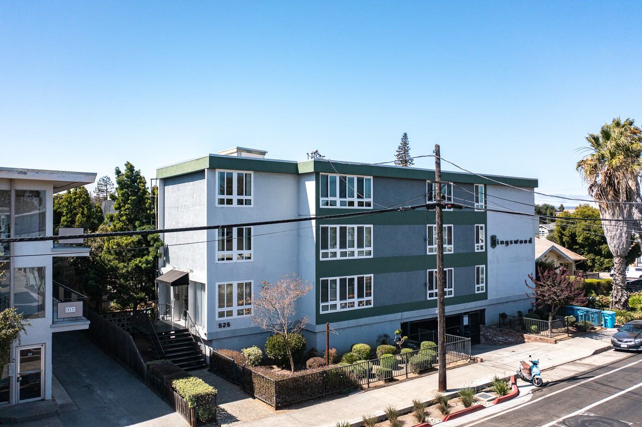 525 North San Mateo Drive #102