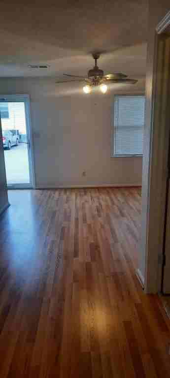 319 Ebenezer Ave Apt 6 - Photo 4 of 18