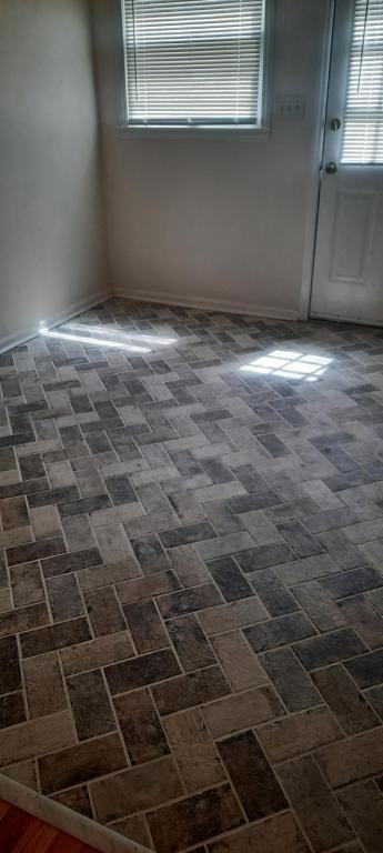 319 Ebenezer Ave Apt 6 - Photo 7 of 18