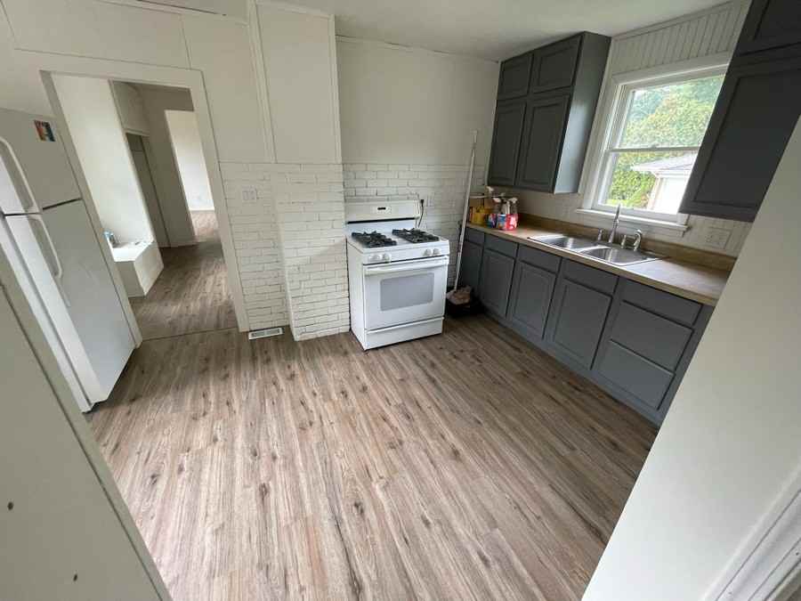 807 Wood St #2 - Photo 7 of 11