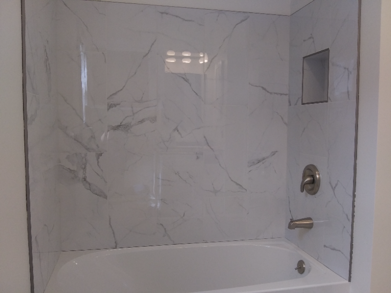 110 Lewis St - Photo 3 of 6