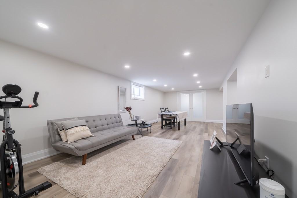 2106 Sunnydale Drive - Photo 3 of 23