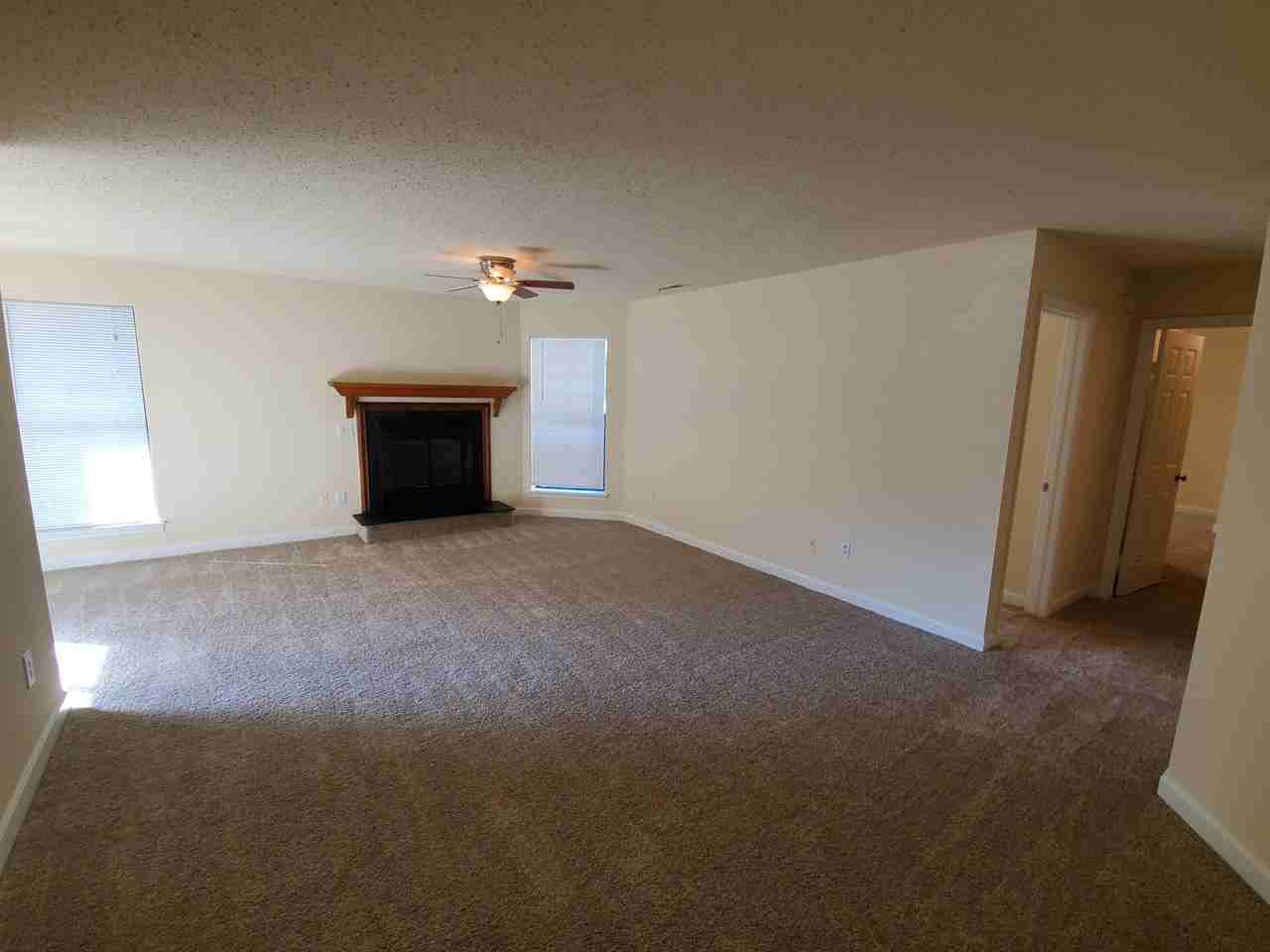 407 Harbour Point #103 - Photo 3 of 20