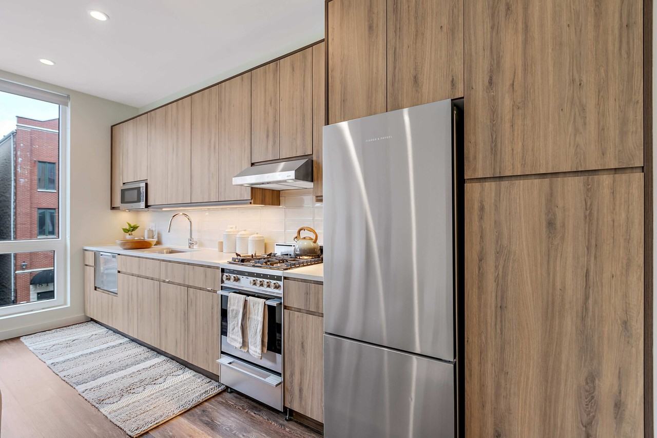 1122 W Chicago Ave #1-1 - Photo 2 of 10