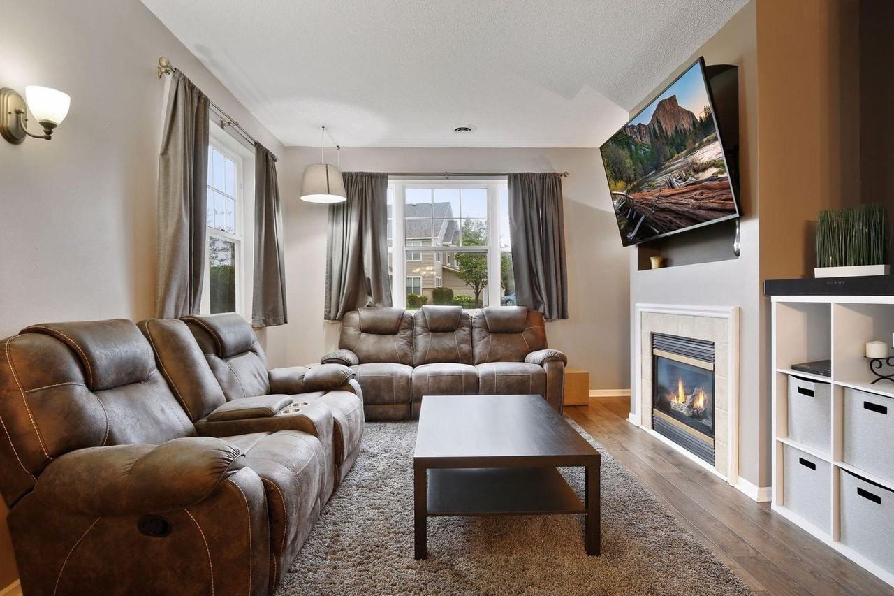 17083 Encina Path - Photo 3 of 28