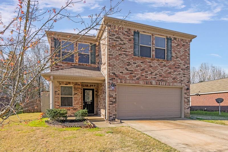 138 Bermuda Lakes Dr - Photo 2 of 23