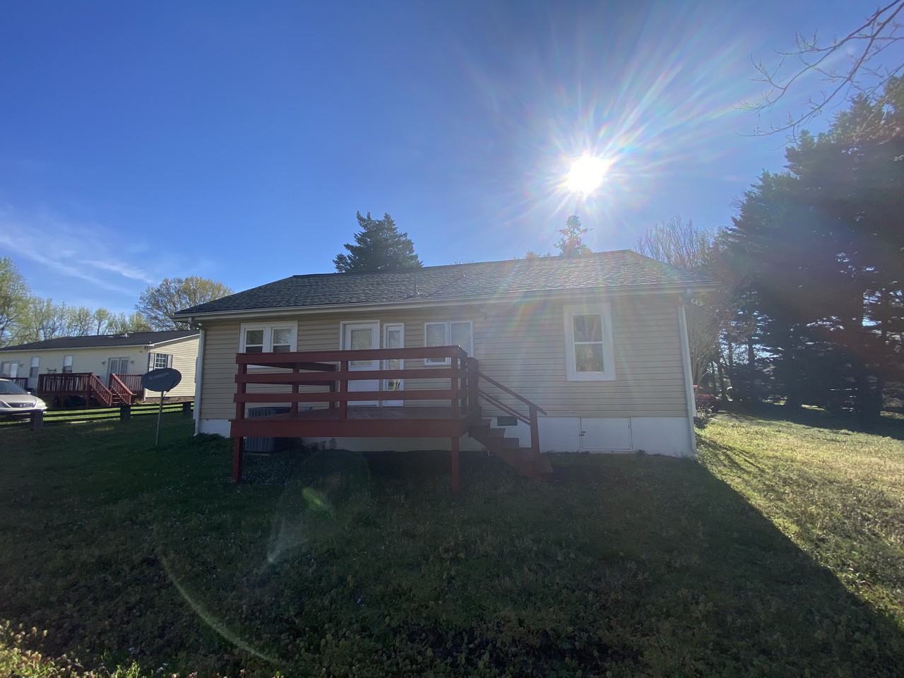 3201 Iris Pl - Photo 2 of 6