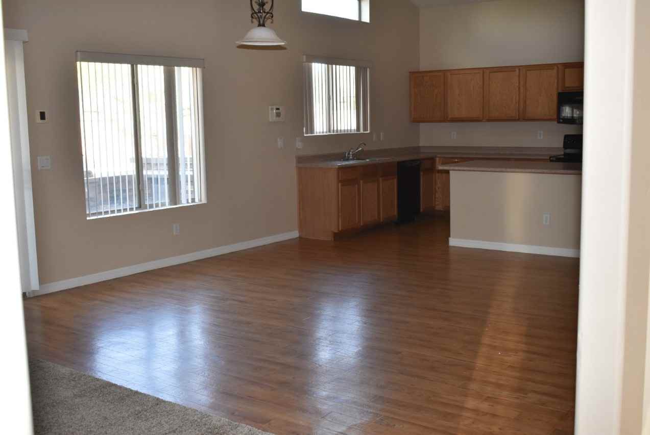 1686 E Diego Dr - Photo 6 of 29