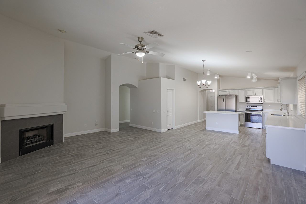3050 E Cherry Hills Pl - Photo 2 of 39