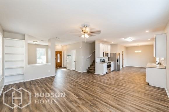 10920 Hawks Landing Rd - Photo 2 of 15