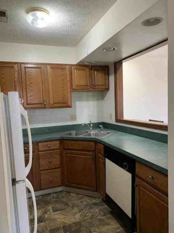 1540 7th Ave Apt 11 - Photo 4 of 8
