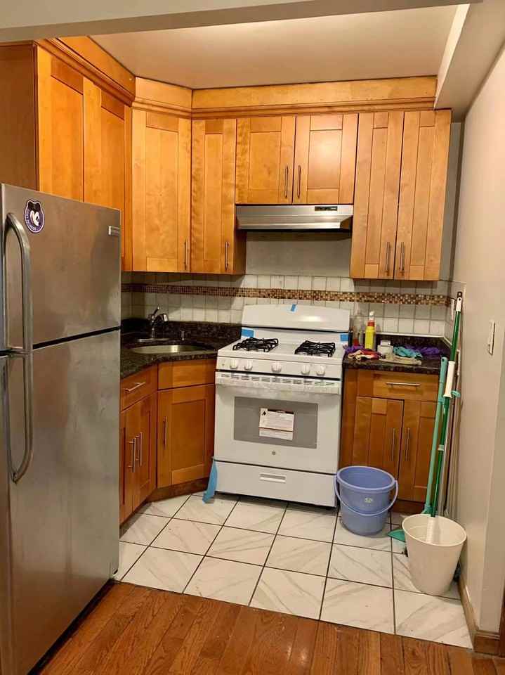 94-17 118th Street #2fl - Photo 2 of 8