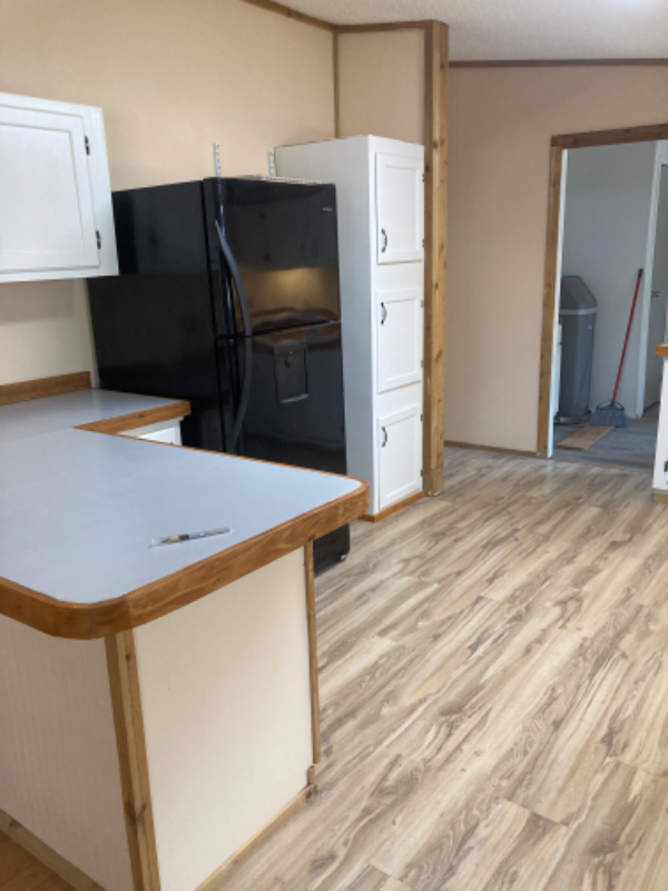 475 Lake Forest Rd #MAIN - Photo 3 of 24