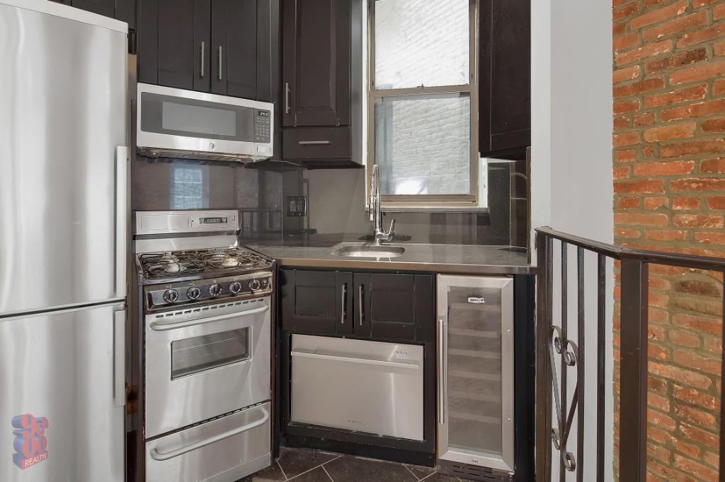 Mott St #4 - Photo 3 of 9