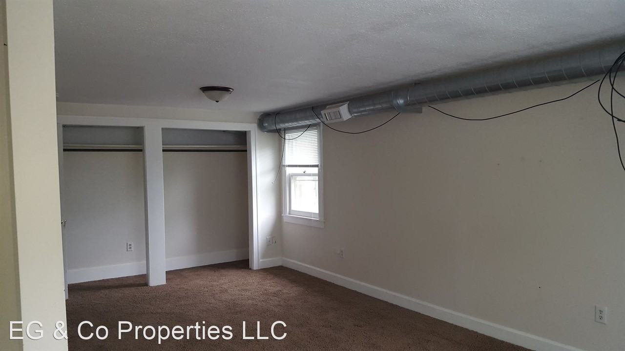 1508 10th St N - Photo 2 of 13