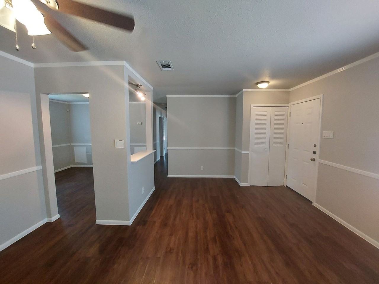 4911 Pharis St - Photo 2 of 16