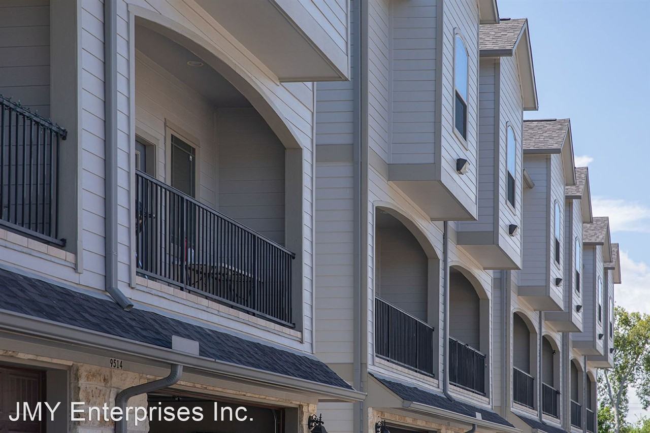 Duplex For Lease 95029514 Craven Oaks St Units A & B, Houston, TX