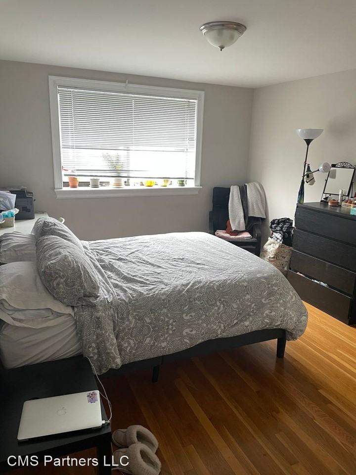 134 Summer St. - Photo 3 of 8