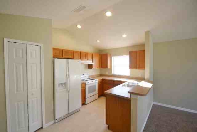 3820 Sunset Cove Dr - Photo 3 of 10