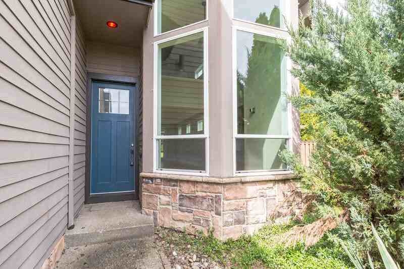58947 Evergreen Loop - Photo 3 of 29