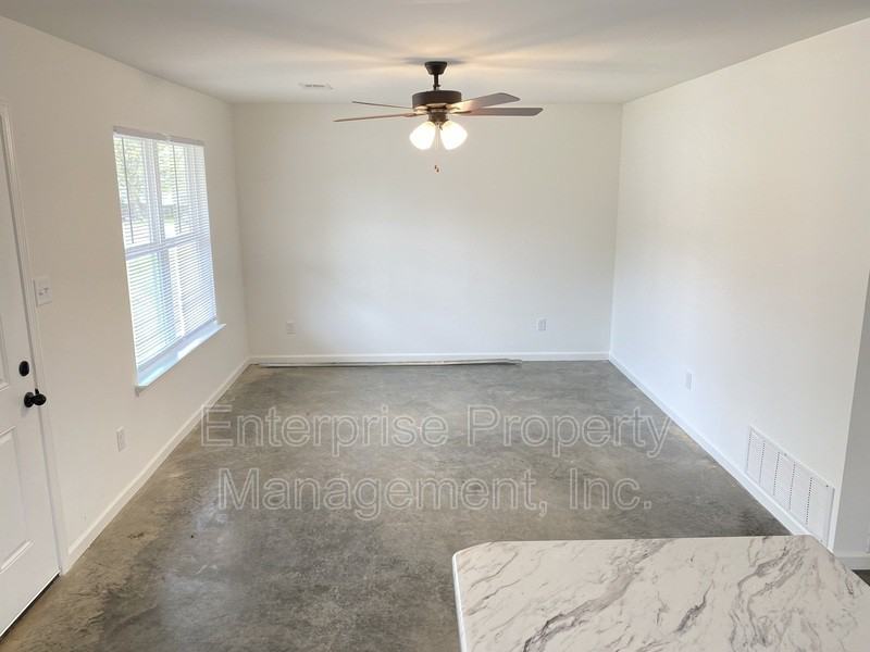2963 Lake Park Rd - Photo 2 of 21