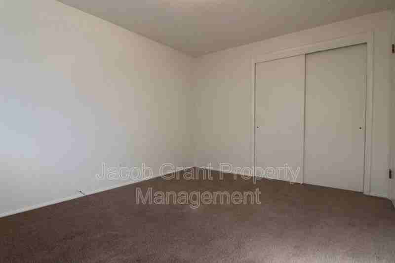 121 S 2nd W #2 - Photo 7 of 9