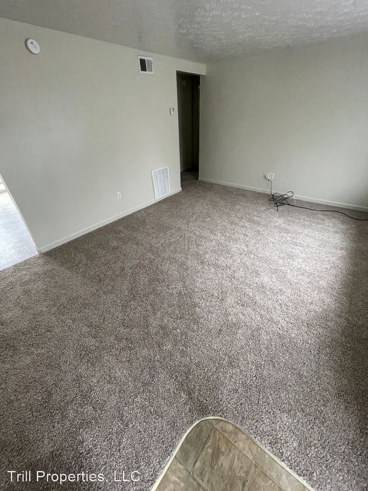 381 Kent St - Photo 2 of 6