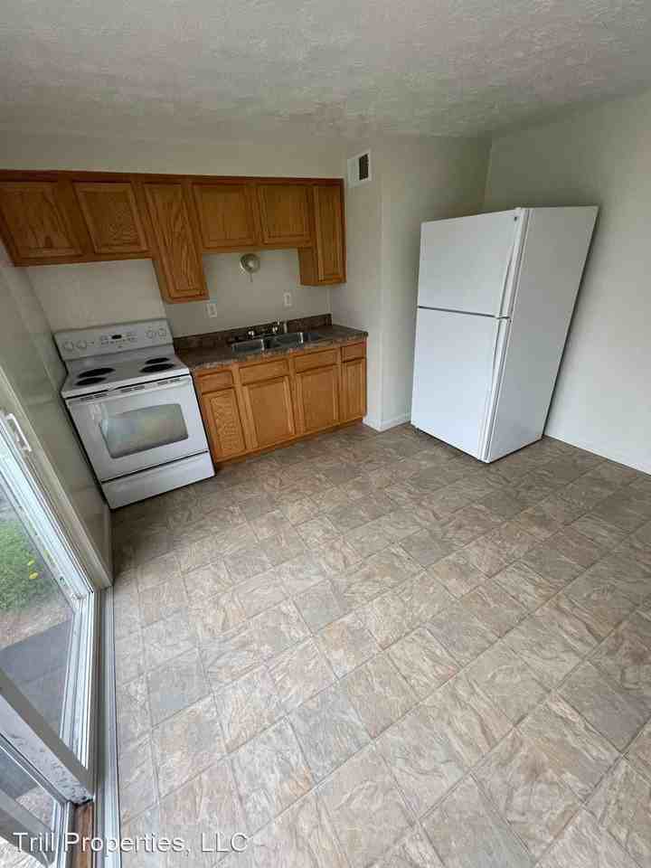 381 Kent St - Photo 3 of 6