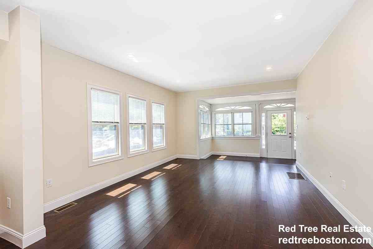 120 Jerome St - Photo 6 of 27