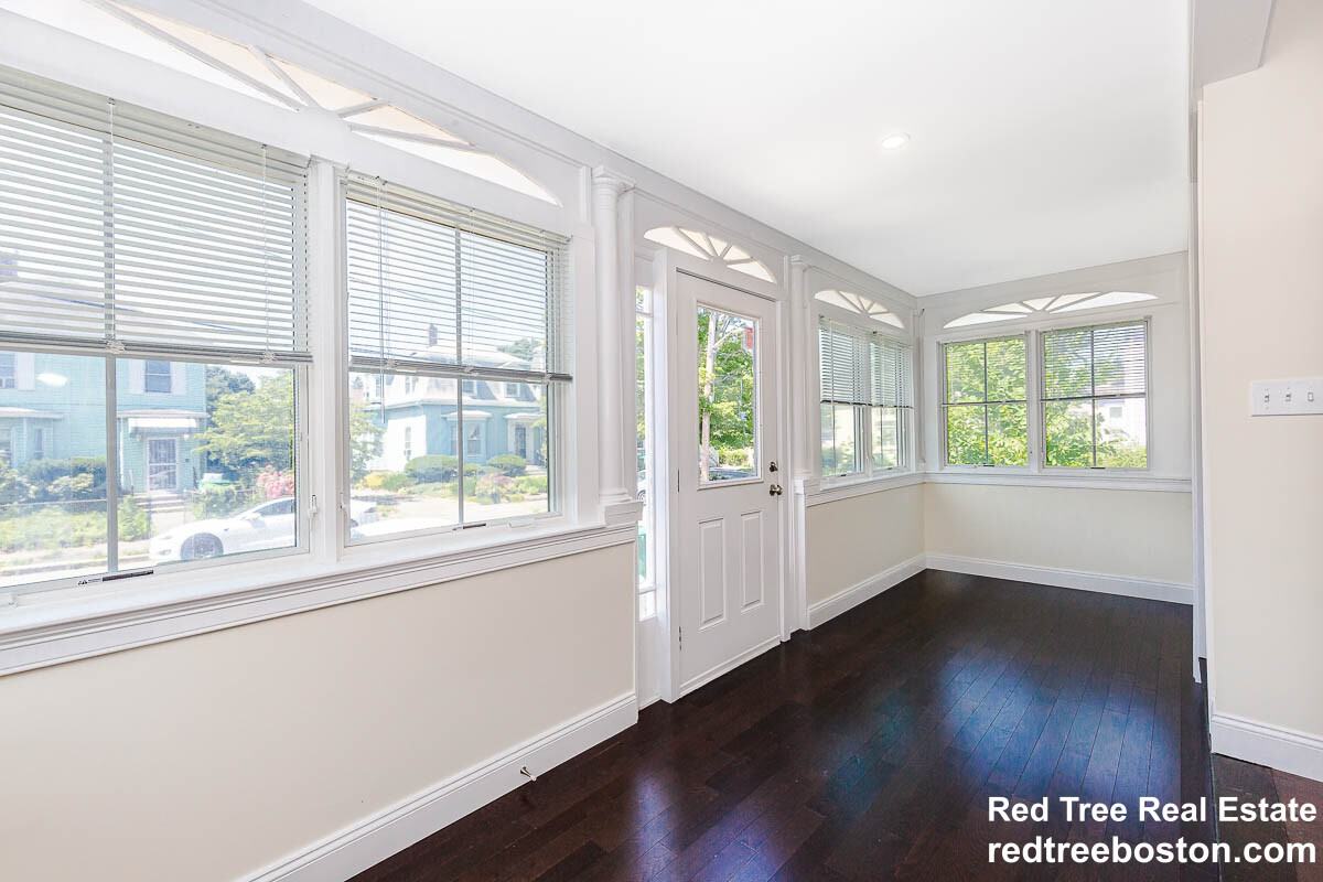 120 Jerome St - Photo 7 of 27