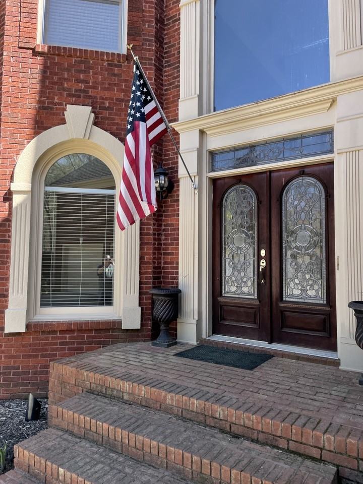 240 Azalea Cove Ln - Photo 2 of 50