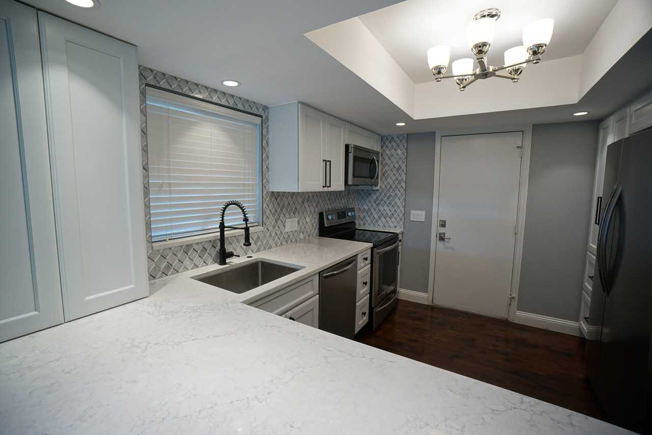 3323 W Swann Ave - Photo 7 of 26