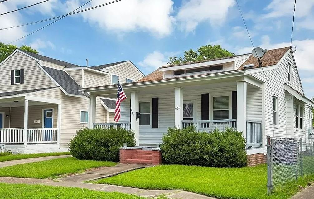 2526 Keller Ave - Photo 3 of 29