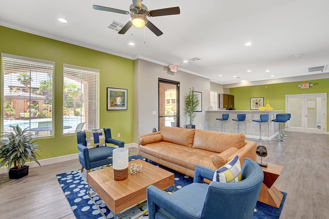 Morningstar - Photo 3 of 23