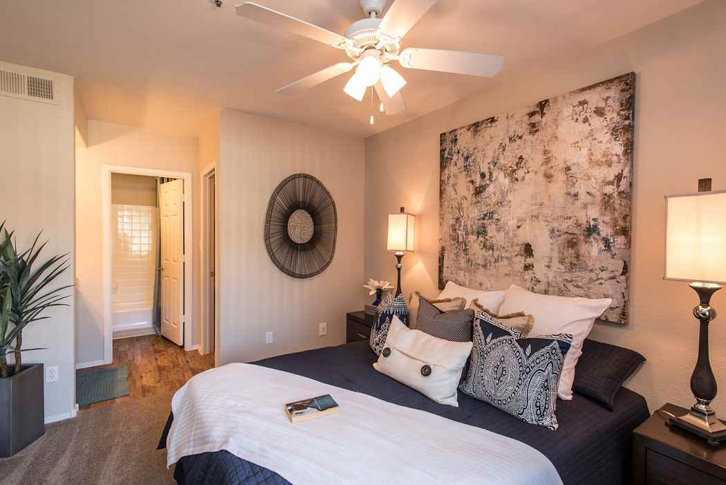 Scottsdale Highlands - Photo 7 of 11