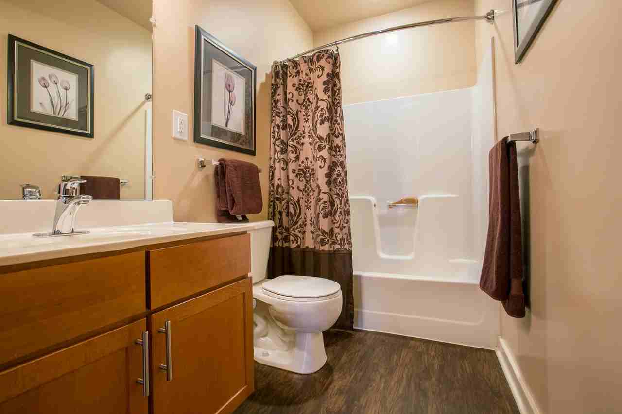 Sycamore Place - Photo 6 of 34