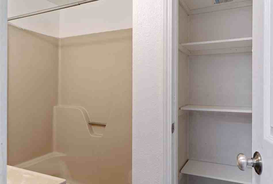 ReNew End Street - Photo 2 of 10