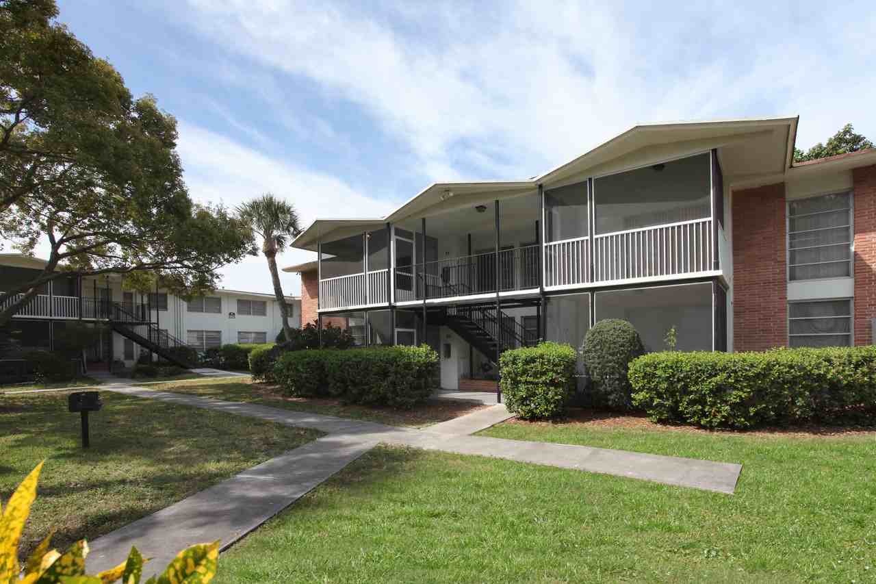 Lindru Gardens - Photo 2 of 33