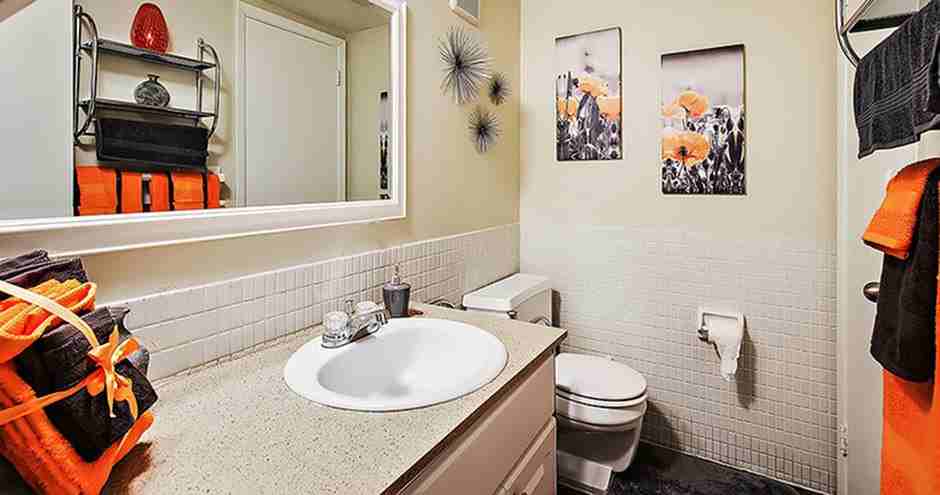 Fountain Court Apartments - Photo 3 of 25