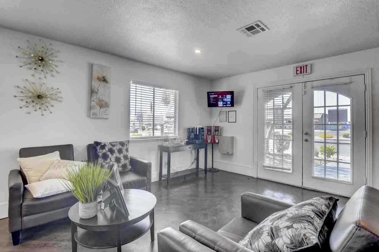 Rancho Vista Apartments 3663 S Valley View Blvd, Las Vegas, NV 89103