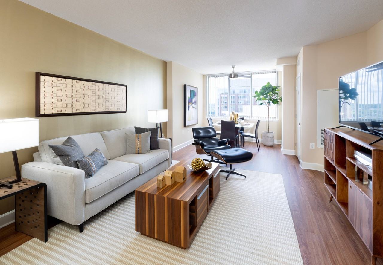 Meridian at Eisenhower - Photo 5 of 49