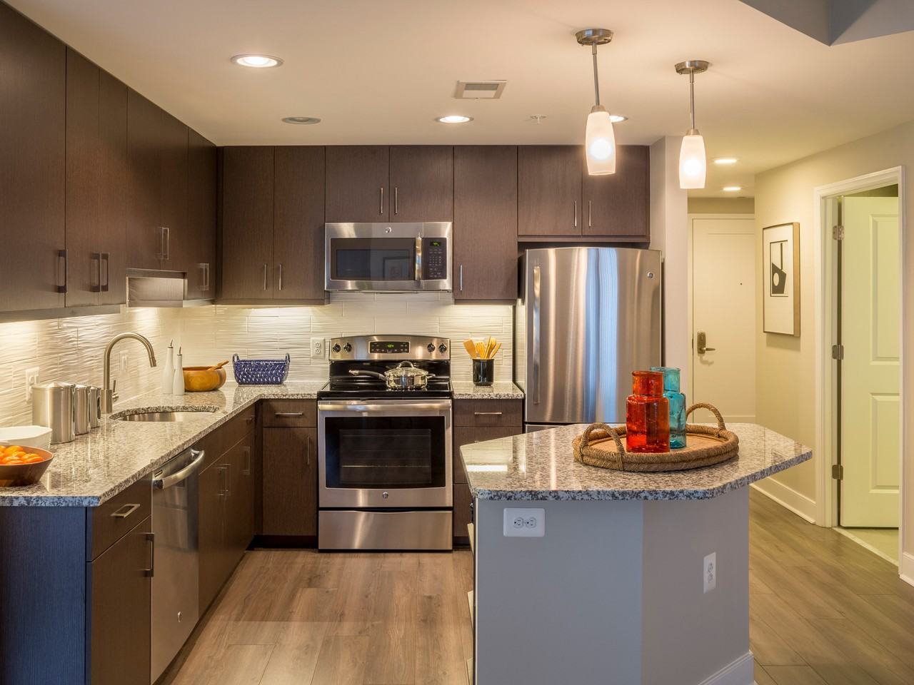 Parc Meridian at Eisenhower Station - Photo 4 of 50